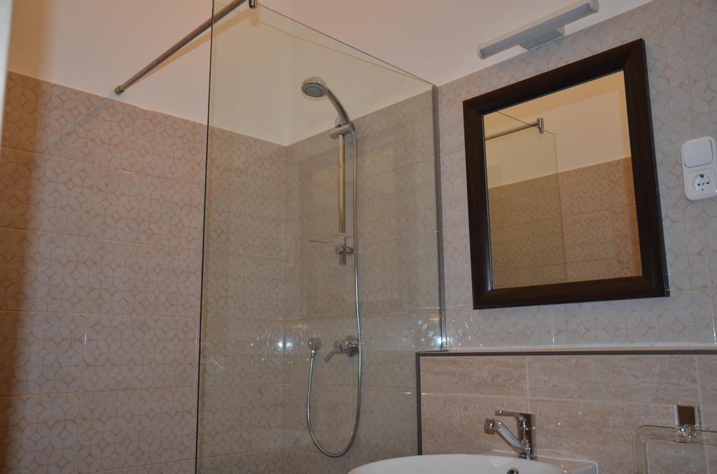 Vaci Street Downtown Apartments Budapest Rum bild