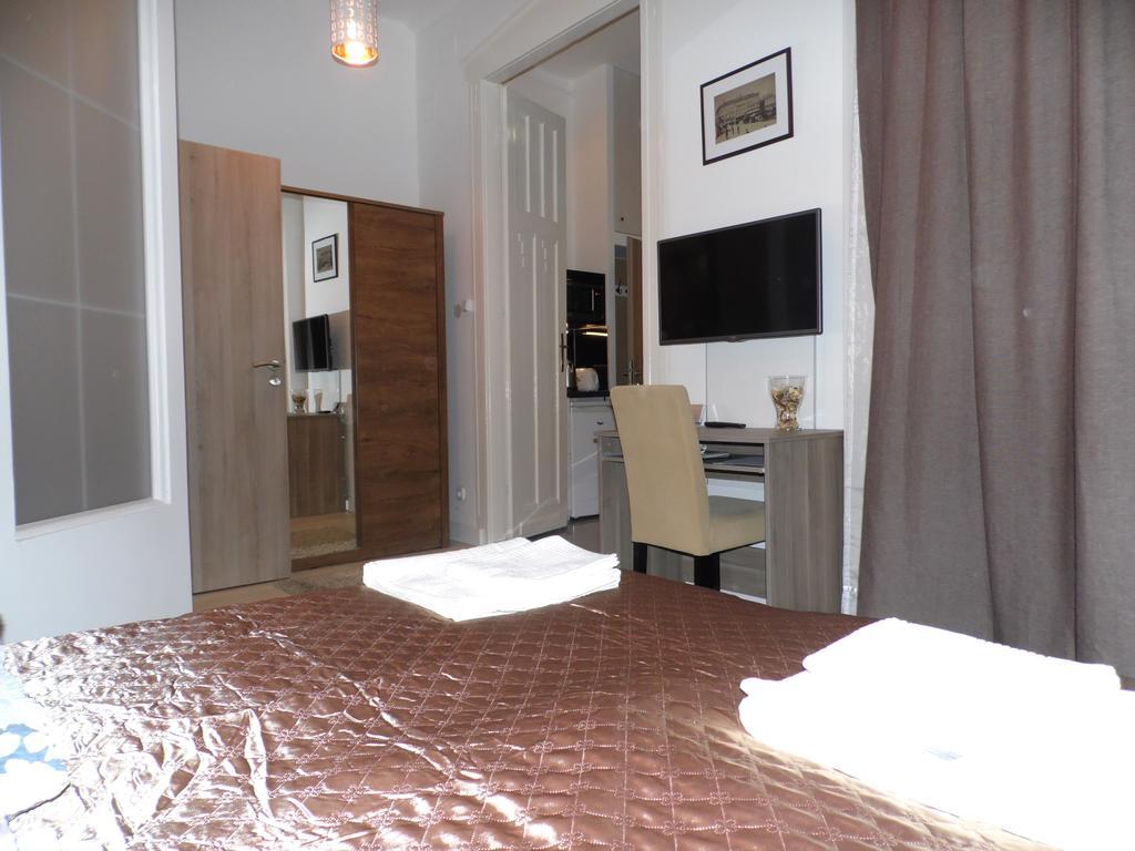 Vaci Street Downtown Apartments Budapest Rum bild