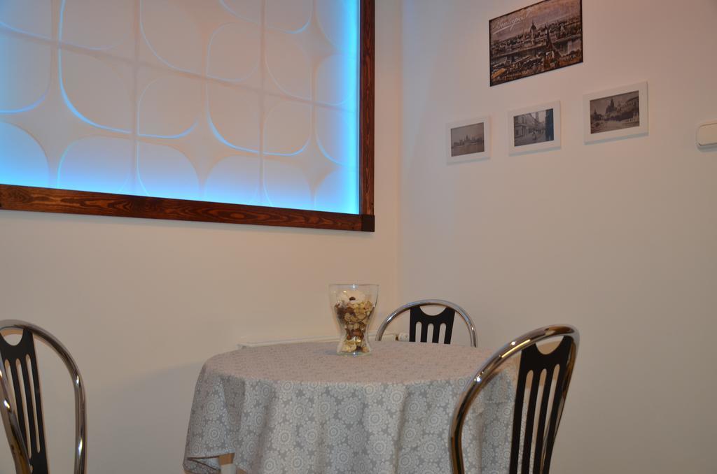 Vaci Street Downtown Apartments Budapest Rum bild