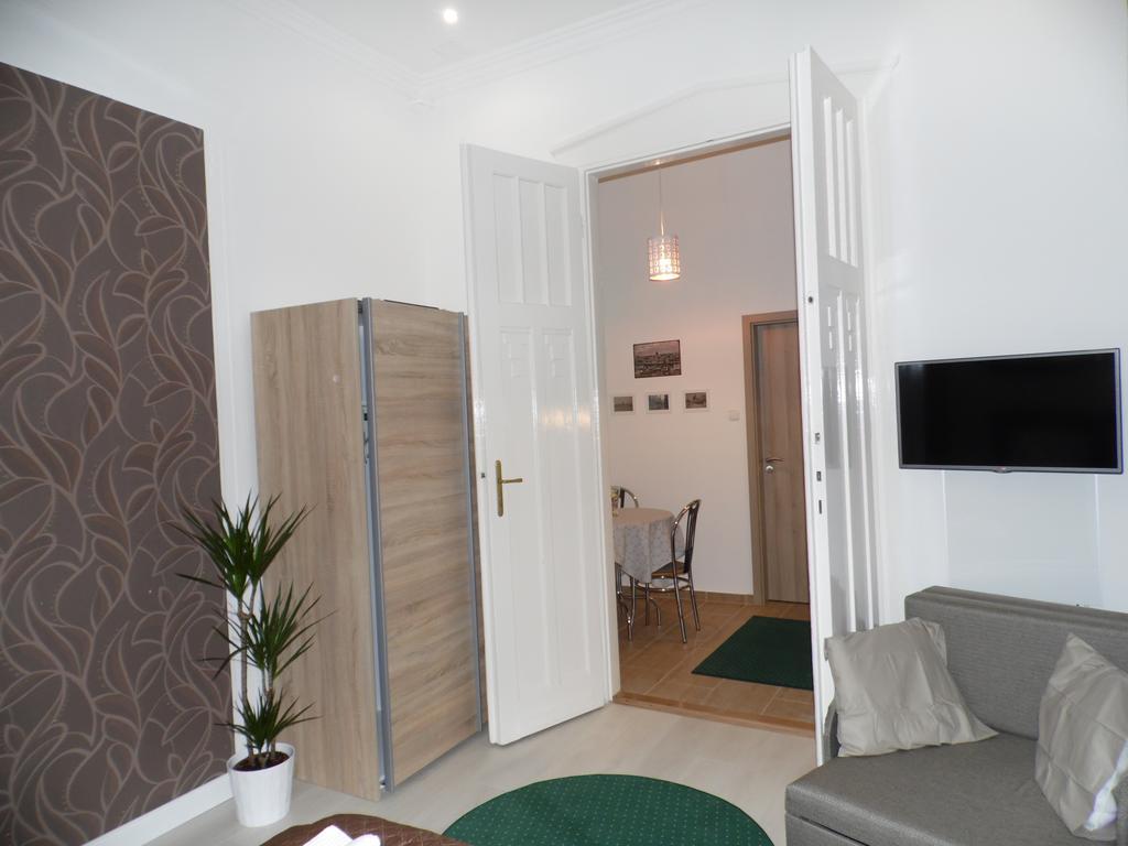Vaci Street Downtown Apartments Budapest Rum bild